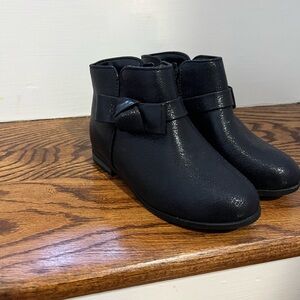 Cat & Jack Black Kids Boots with Bow